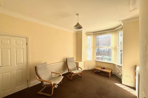 3 bedroom semi-detached house to rent, Montpelier Road, Nottingham, NG7