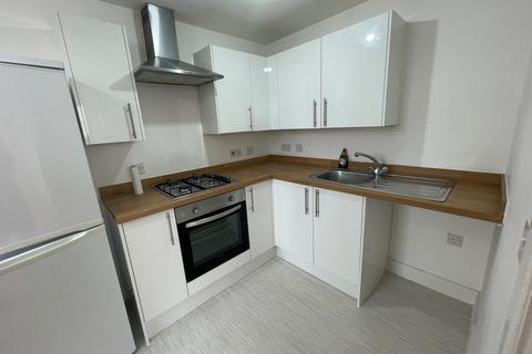 Mere Bank, Liverpool, L17