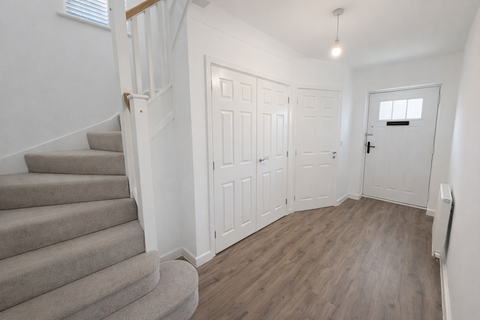 4 bedroom detached house to rent, Orwell Road, Runcorn, WA7