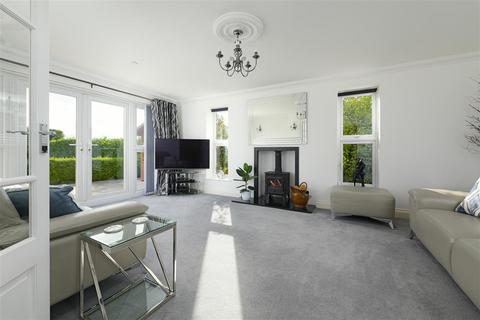 4 bedroom detached house for sale, The Oaks, Grove Green Lane, Weavering