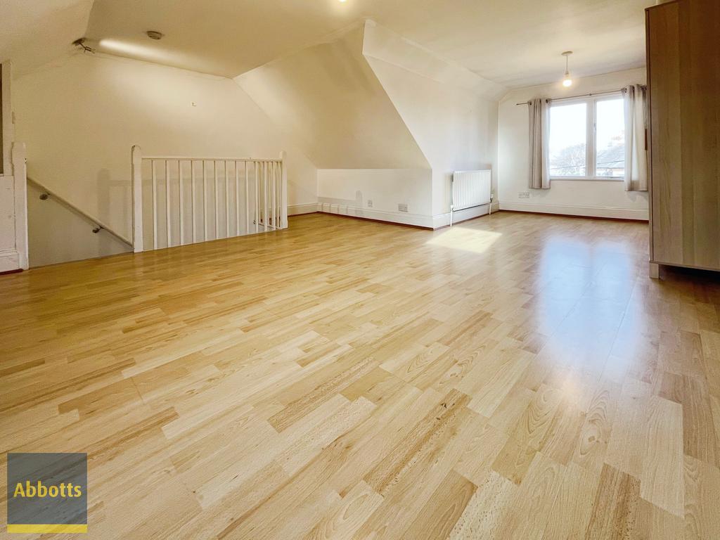Upstairs bedroom 2