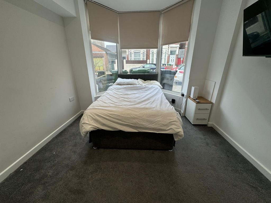 Queens Road2
