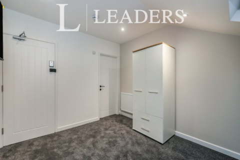 1 bedroom in a house share to rent, 138 Queens Road, PO2