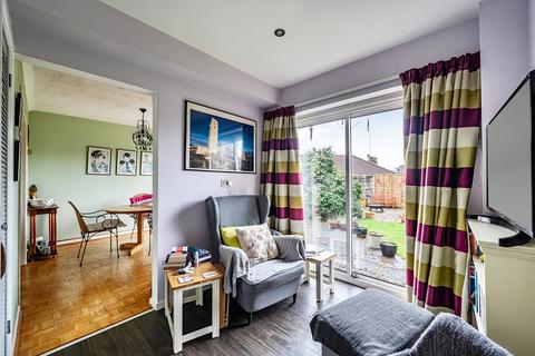 4 bedroom semi-detached house for sale, Scots Drive, Berkshire RG41