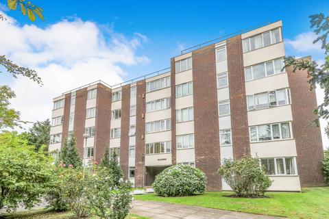 2 bedroom flat to rent, Craigside, Galsworthy Road, Kingston upon Thames, KT2