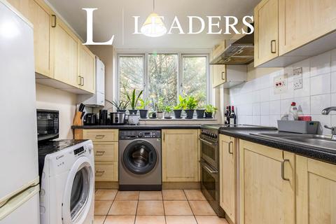 2 bedroom flat to rent, Craigside, Galsworthy Road, Kingston upon Thames, KT2