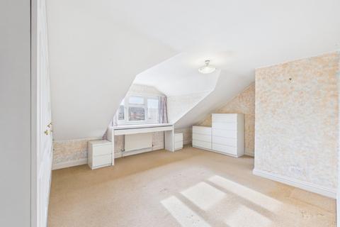 4 bedroom detached house for sale, Glenfield Road, Ashford, Surrey, TW15