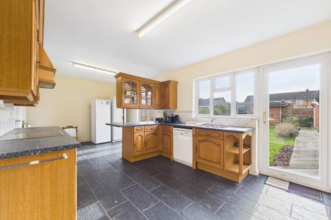 4 bedroom detached house for sale, Glenfield Road, Ashford, Surrey, TW15