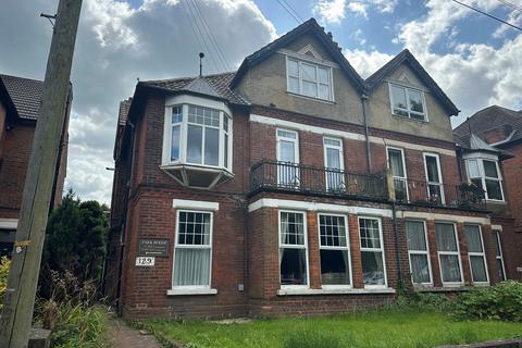 1 bedroom flat to rent, Park House, Folkestone, CT19