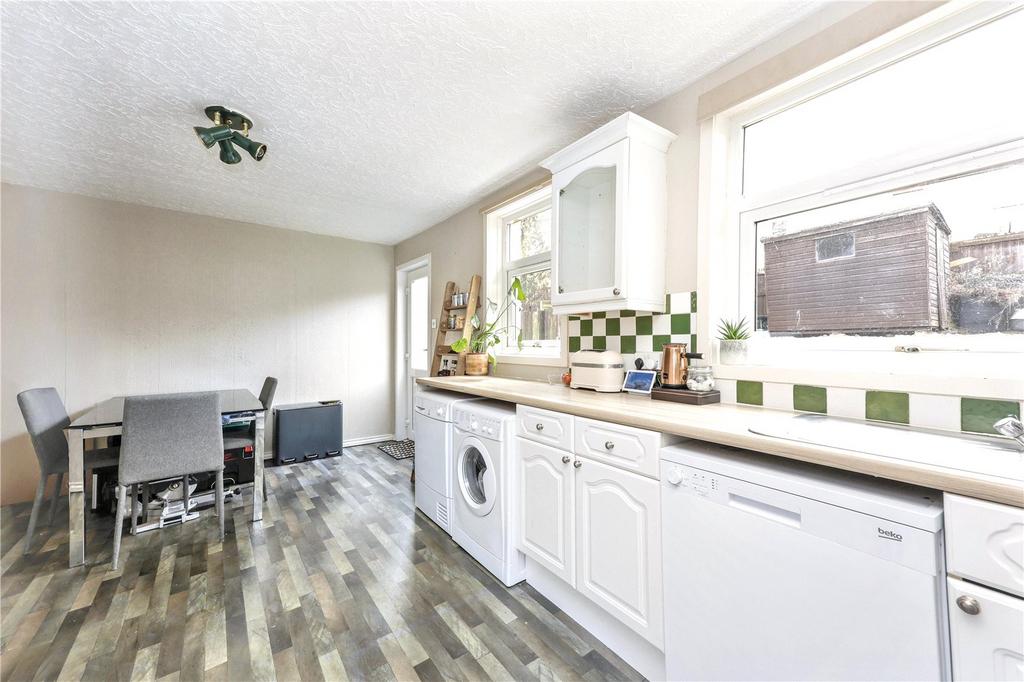 Kitchen/Dining Rm