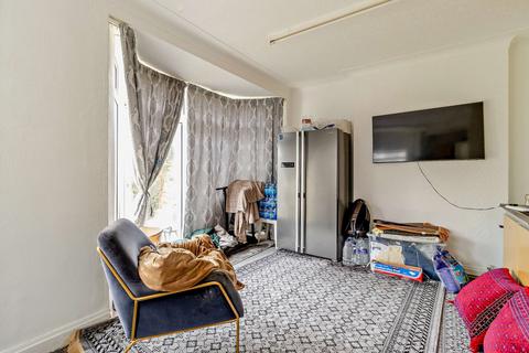 3 bedroom semi-detached house for sale, Lodore Gardens, London, NW9