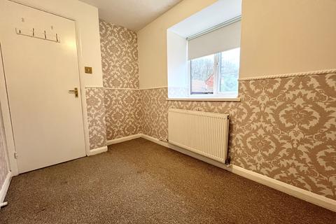 2 bedroom flat to rent, Leamouth Road, London, E6