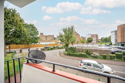 2 bedroom flat to rent, Linsey Street, Bermondsey, London, SE16