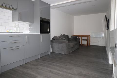 1 bedroom flat to rent, Rosemary Road, Clacton-on-Sea, CO15