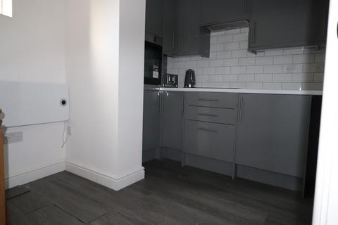 Studio to rent, Rosemary Road, Clacton-on-Sea, CO15