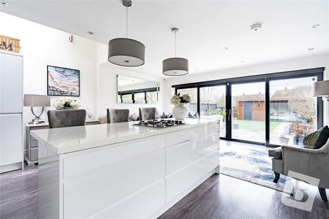 3 bedroom semi-detached house for sale, Hatch Road, Pilgrims Hatch, Brentwood, Essex, CM15