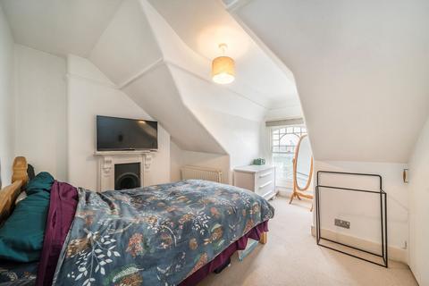2 bedroom flat for sale, Elmbourne Road, London SW17