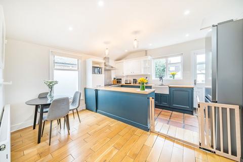 undefined, Fieldhouse Road, London SW12