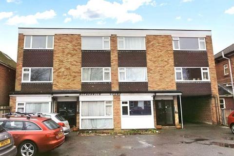 1 bedroom flat for sale, Farnborough GU14