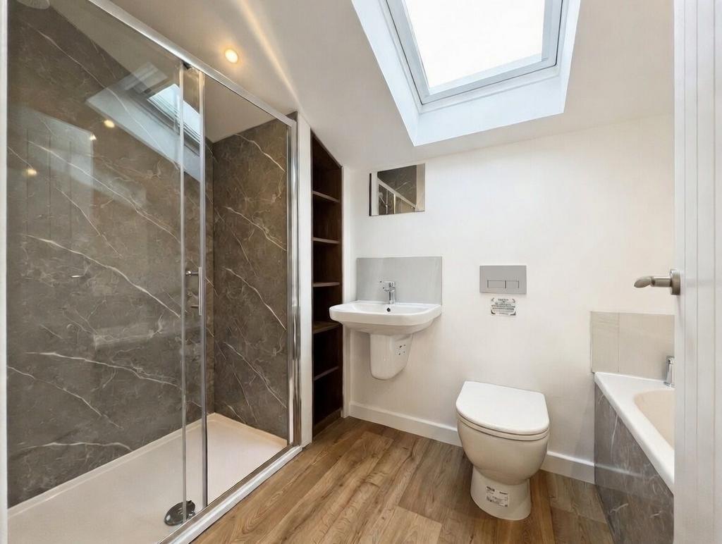En-suite Bathroom