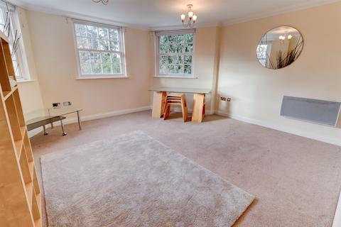 2 bedroom apartment to rent, John Cullis Gardens, Leamington Spa