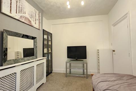 undefined, Darnley Street, Gravesend, DA11