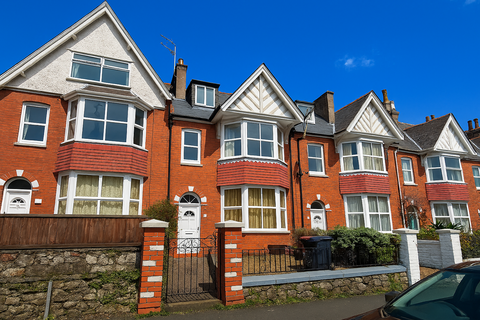 undefined, Morgan Avenue, Torquay, TQ2