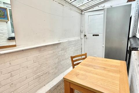 undefined, High Street, Biggleswade, SG18