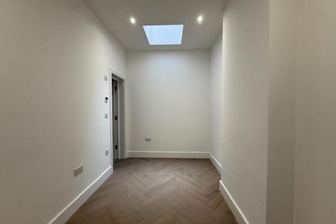 2 bedroom apartment to rent, High Street, Croydon, CR0