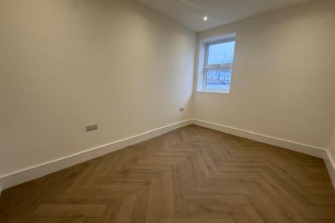 2 bedroom apartment to rent, Croydon, CR0
