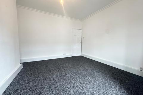 undefined, Salisbury Gardens, Raglan Street, Hull