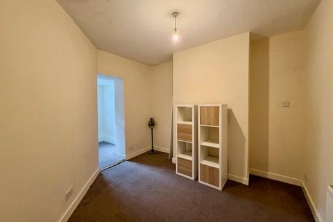 2 bedroom terraced house to rent, Windsor Street, Burnley, BB12