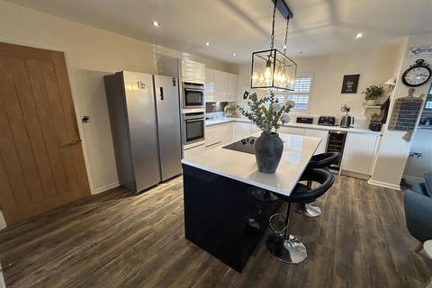 4 bedroom detached house for sale, Millstone Garth, Howden, Goole