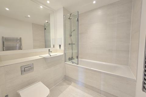 2 bedroom flat to rent, Lismore Boulevard, London, NW9