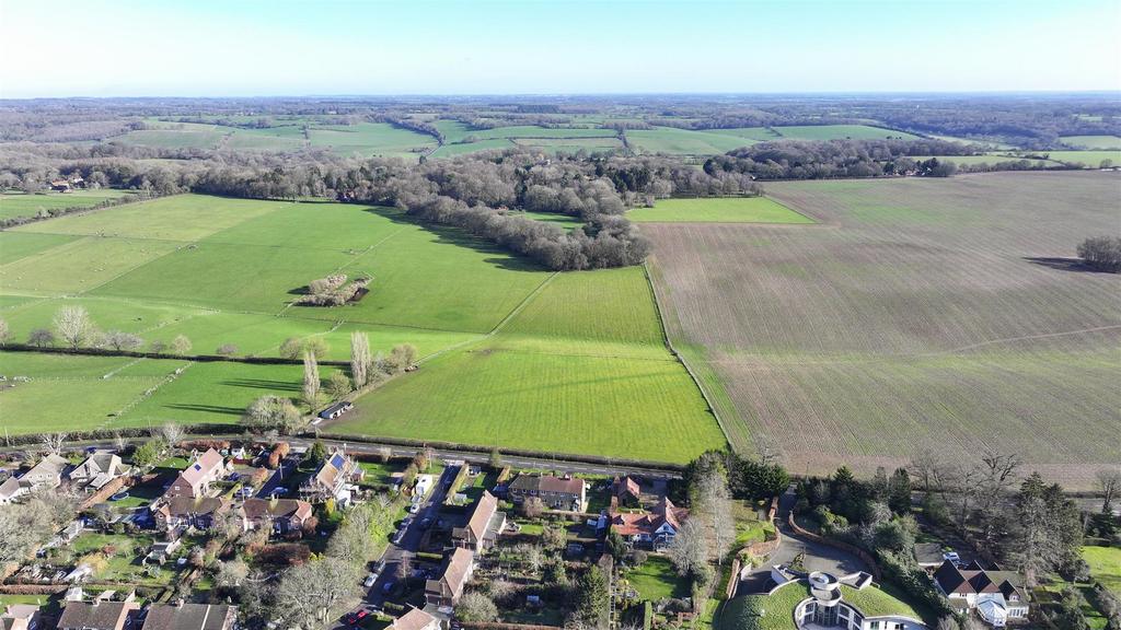 Nettleden Road, Little Gaddesden, HP4 1 PP NB  11.j