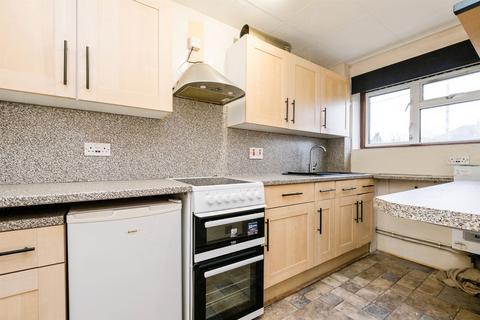 1 bedroom apartment for sale, Hood Road, Rainham