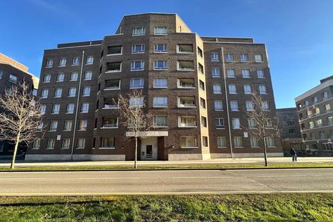 3 bedroom flat to rent, Fielders Crescent, Barking, IG11