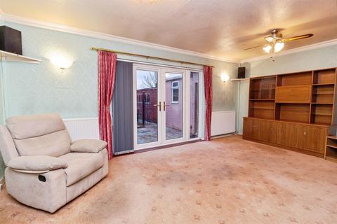 3 bedroom semi-detached house for sale, Milton Grove, Stafford