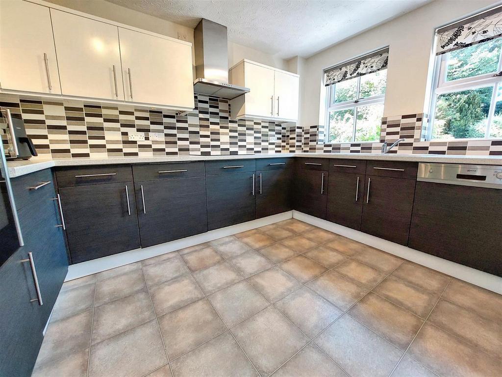 7ba8fd66-Kitchen.jpg