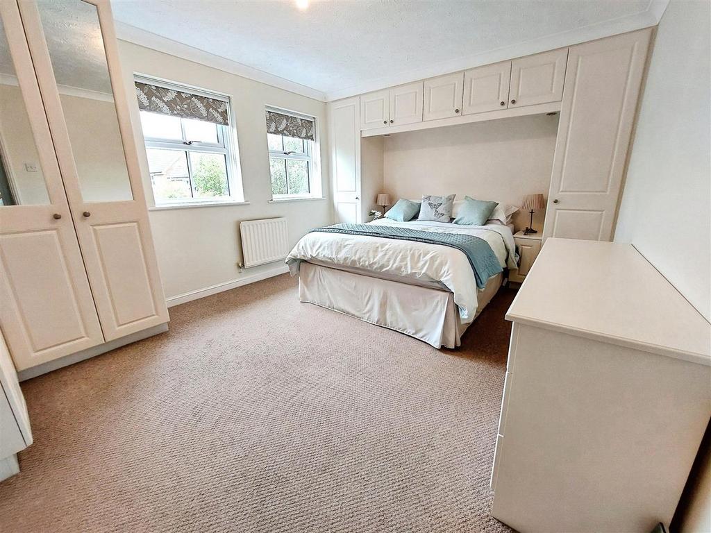 8f010957-Master 20 Bedroom.jpg