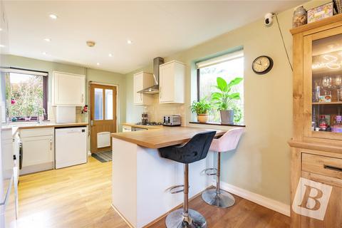 3 bedroom semi-detached house for sale, Essex Avenue, Chelmsford, Essex, CM1