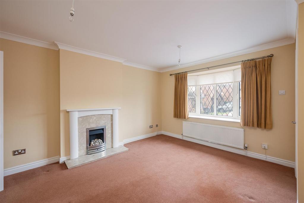 Marshall Drive 36 Sitting Room-1.jpg