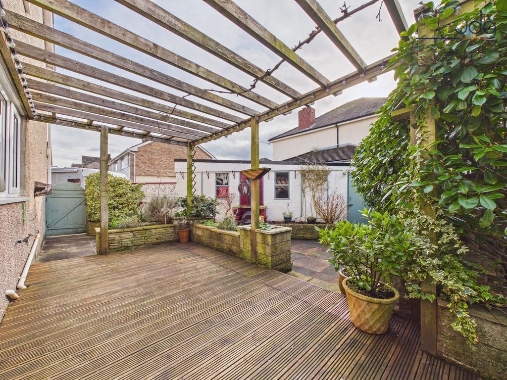 Spacious Decked seating area
