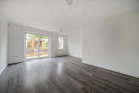 undefined, Acorn Close, Basingstoke