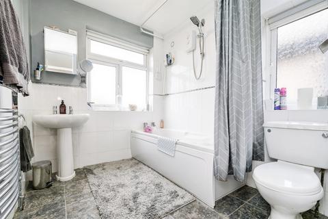 3 bedroom semi-detached house for sale, Rainham Road, Rainham