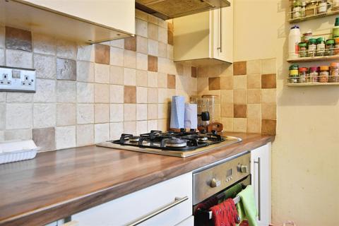 undefined, Clifden Road, Brentford