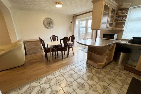 undefined, Clevedon Gardens, HOUNSLOW TW5