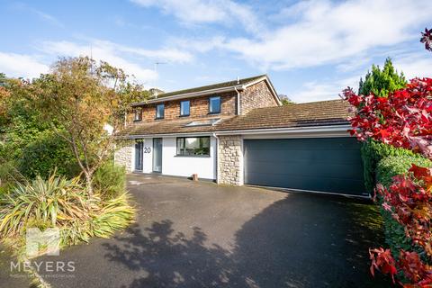 4 bedroom detached house for sale, Grosvenor Close | Ringwood | BH24