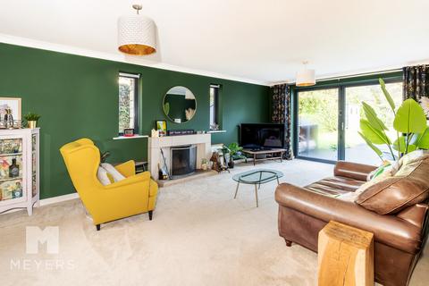 4 bedroom detached house for sale, Grosvenor Close | Ringwood | BH24