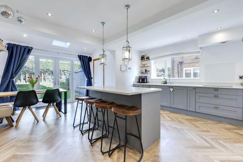 undefined, Victoria Mount, Horsforth, Leeds, West Yorkshire, LS18